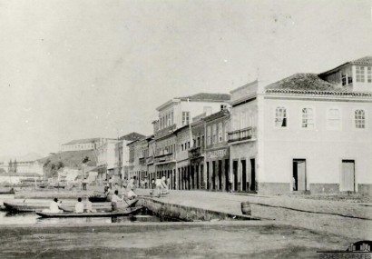 Avenida Florentino Avidos (ex-rua do comércio)